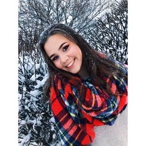 Meet your Posher, Erica